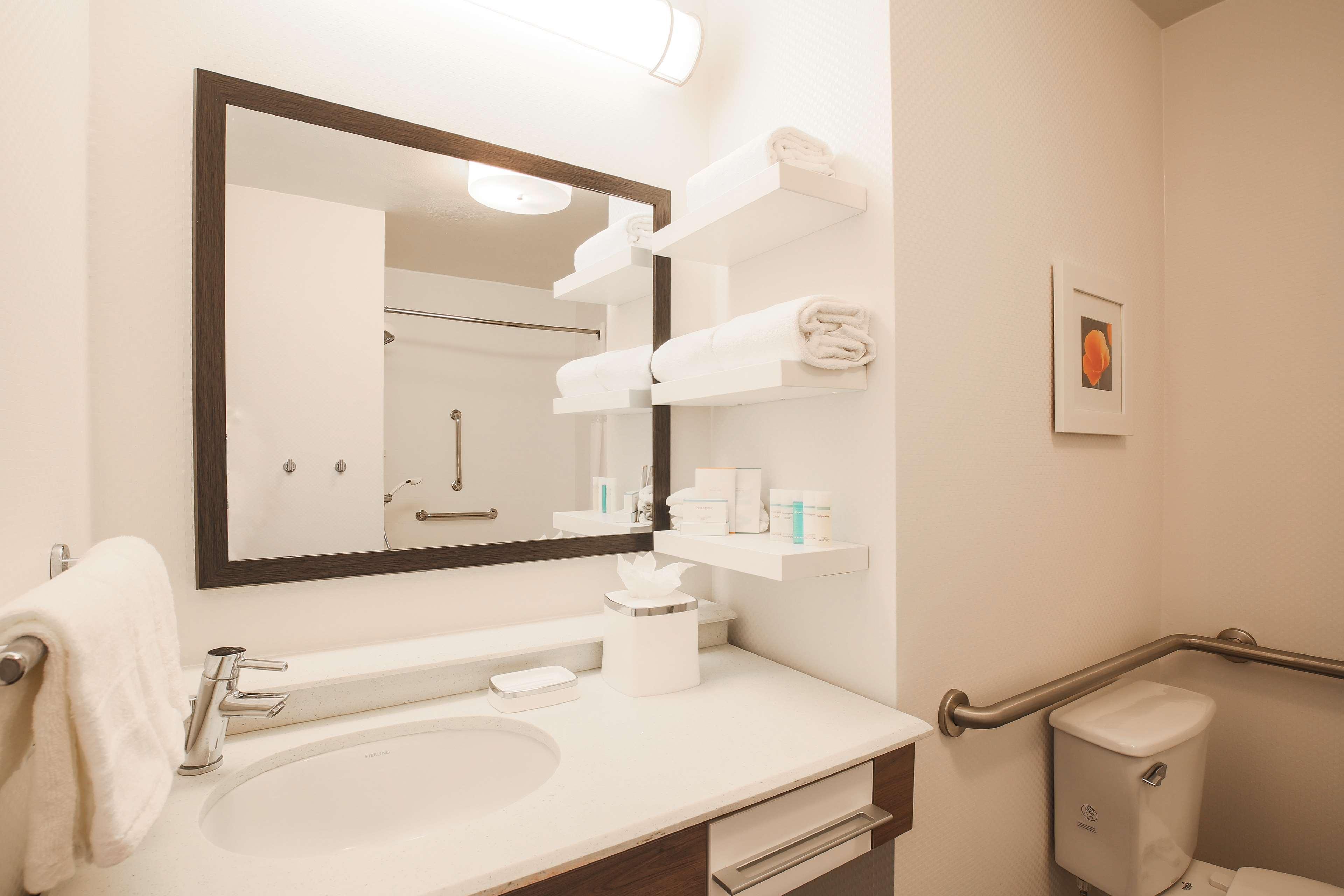 Hampton Inn & Suites Camarillo Εξωτερικό φωτογραφία