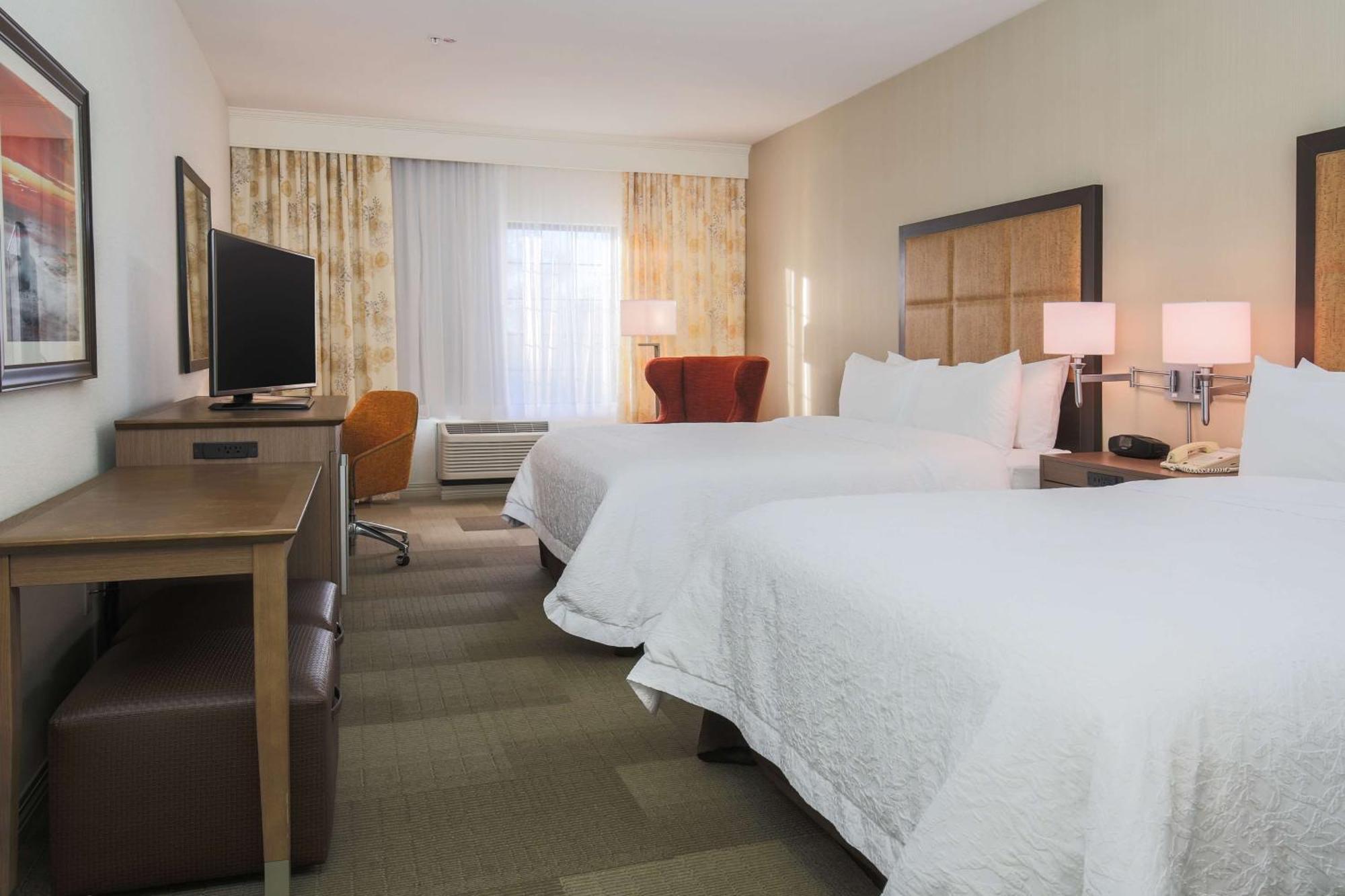 Hampton Inn & Suites Camarillo Εξωτερικό φωτογραφία