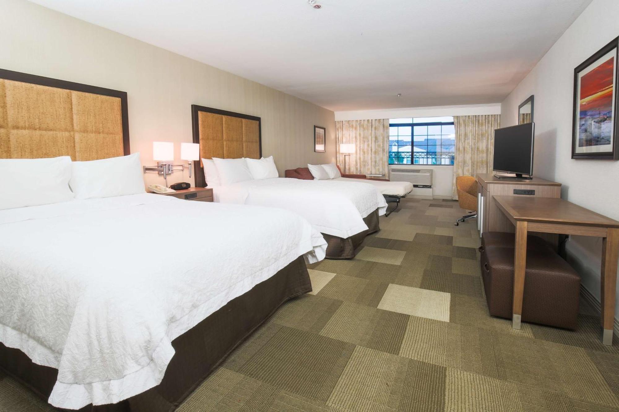 Hampton Inn & Suites Camarillo Εξωτερικό φωτογραφία
